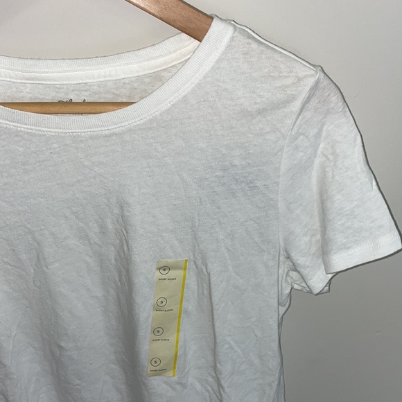 4/$24🦩 NWT Universal Thread Plain White Tee - Picture 2 of 7